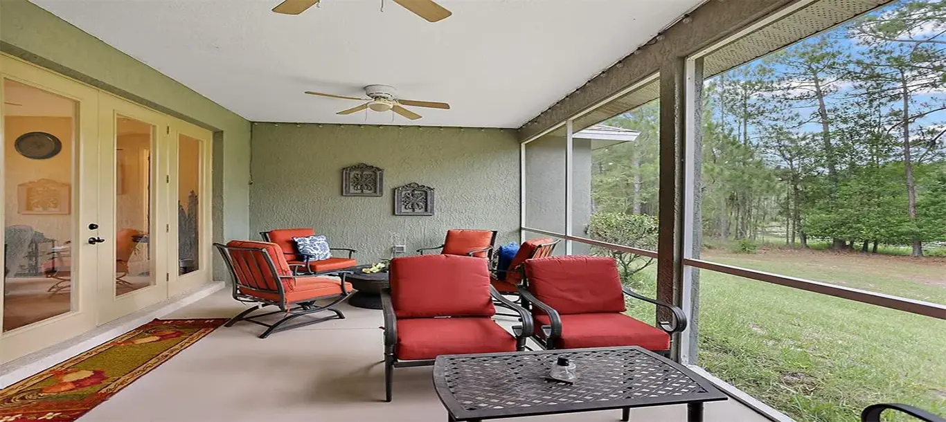 Eustis screened patio